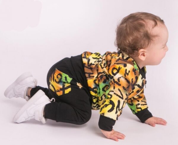 G-baby Stylová bavlněná tepláková souprava Písmenka - žlutá/černá - Image 4